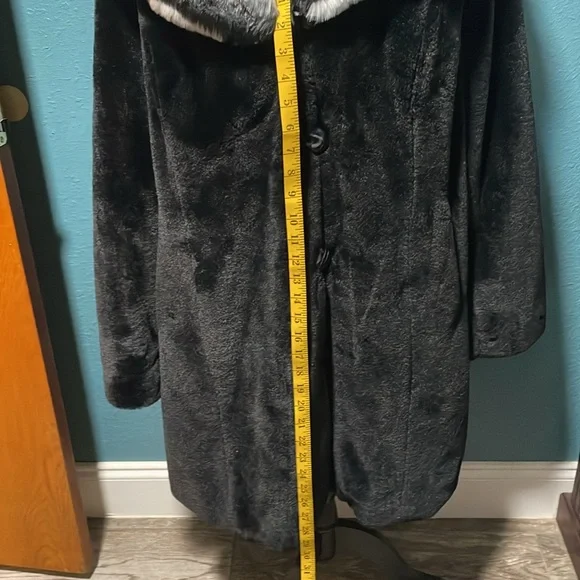 Dennis by Dennis Basso Gold, Super Soft Designer Faux Fur Coat, hood & collar-2x - Picture 11 of 12